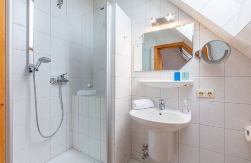 West Husum Apartment | Room Maashof Nis Puck in Husum for up to 2 people