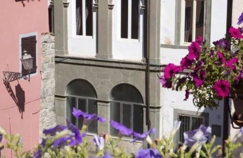 Bagni di Lucca Apartment | Room 'Matrimoniale 1' with Shared Garden, Wi-Fi and Air Conditioning