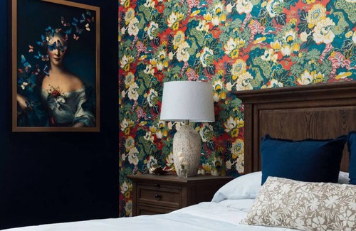 Five Points South Hotel | Room Near Birmingham Museum of Art, Free Parking and Pets Allowed!