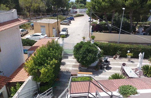 Leporano Marina Apartment | Room 'Orchidea' with Sea View, Shared Terrace and Air Conditioning