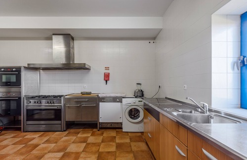 Elvas House | Room 'Perdiz' with Shared Pool, Wi-Fi and Air Conditioning