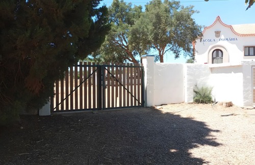 Santiago do Cacem Apartment | Room 'Quarto 1' with Shared Pool, Shared Garden and Wi-Fi