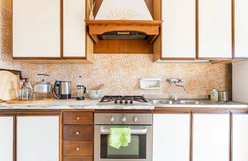 Castiglione Chiavarese Apartment | Room 'Stanza 3' with Sea View, Shared Terrace and Wi-Fi