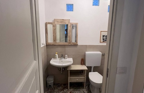 Castiglione Chiavarese Apartment | Room 'Stanza 3' with Sea View, Shared Terrace and Wi-Fi