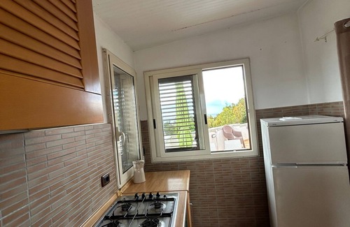 Leporano Marina Apartment | Room 'Tulipano' with Sea View, Shared Terrace and Wi-Fi