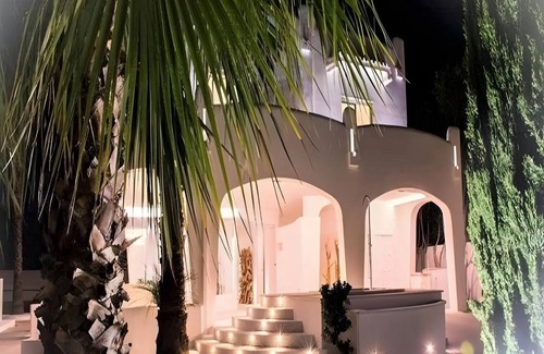 Porto Cesareo Apartment | Room 'Valentino - 03' with Shared Terrace, Wi-Fi and Air Conditioning