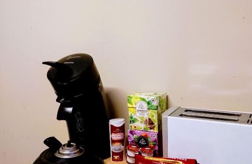 Historical Center Bruges Bed & Breakfast | Room with carparking, bicycles and small breakfast