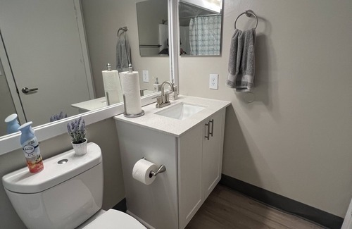 Pembroke Pines Apartment | Room with Private Bathroom close to Pembroke Lakes Mall