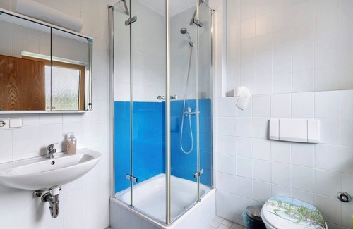 Markt Erlbach House | Room 'Zimmer 19' with Private Terrace, Shared Garden and Wi-Fi