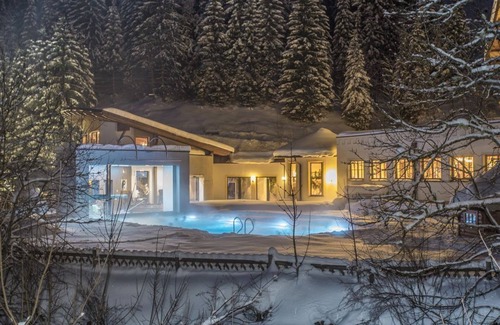 Filzmoos Apartment | Room "Zirbenstein with east-facing balcony", 1-3 nights - Landhotel Alpenhof