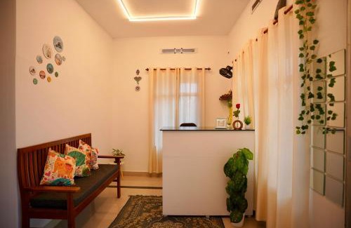 Thiruvananthapuram Hotel | Roomify Inn