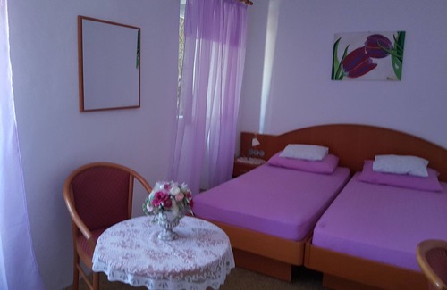 Lopud Island House | Rooms Milena - Double or Twin Room with External Private Bathroom