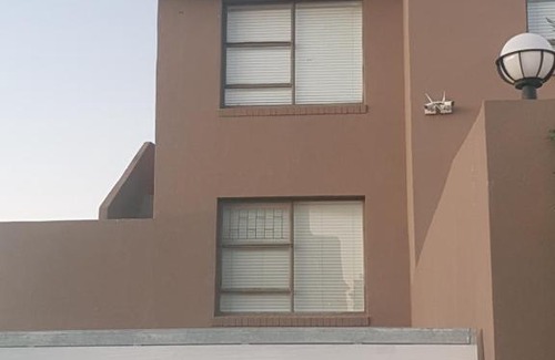 Port Elizabeth Apartment | Rooms to Rent