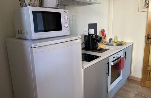 Saint-Andre-de-la-Roche Bed & Breakfast | ROOMS WITH KITCHEN and S'of BDANS VILLA IN QUIET NEAR NICE