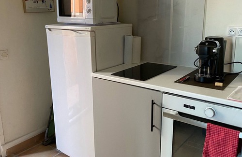 Saint-Andre-de-la-Roche Bed & Breakfast | ROOMS WITH KITCHEN and S'of BDANS VILLA IN QUIET NEAR NICE