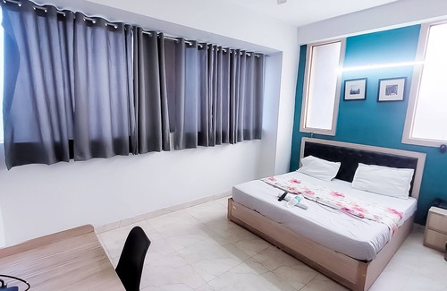 Delhi Hotel | Roomshala 150 Happy Inn Vinod nagar