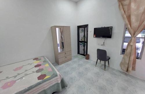 Kemasik House | Roomstay umi