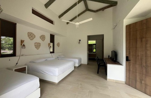 Anapoima Apartment | Roomy 4BR Villa with Pool at Mesa de Yeguas