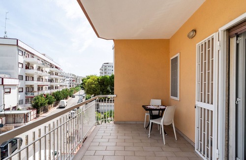 Municipio 2 Apartment | Roomy Family Apartment by Wonderful Italy