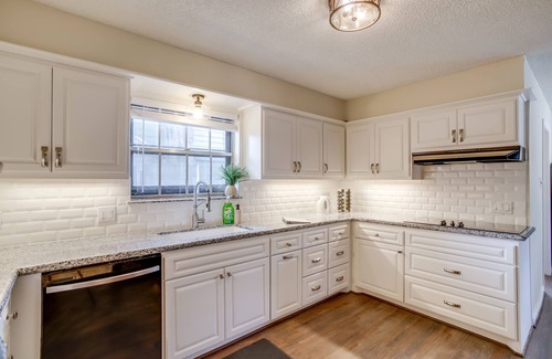 Houston House | Roomy Houston Rental w/Home Office & Private Pool