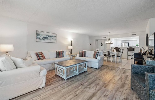 Seabreeze Park Condo | Roomy Oceanfront 2/2 condo with Million Dollar views in fabulous Daytona Beach!