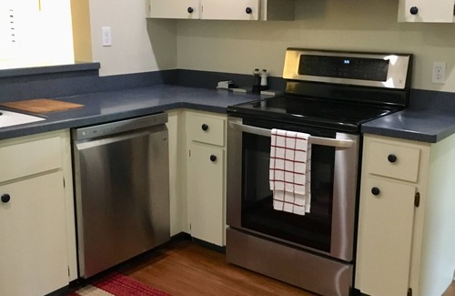 Southgate Condo | Roomy & Quiet Sarasota Condo Close to Siesta Key and downtown!