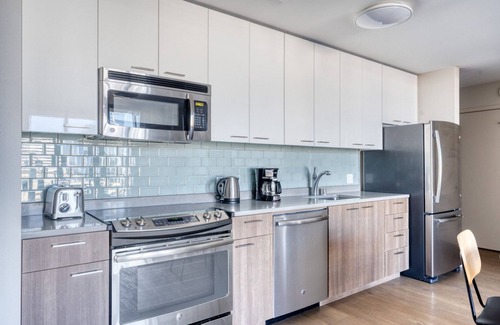 Downtown San Jose Apartment | Roomy San Jose 1BR w/Gym & Pool, good access to 280 & 101, by Blueground