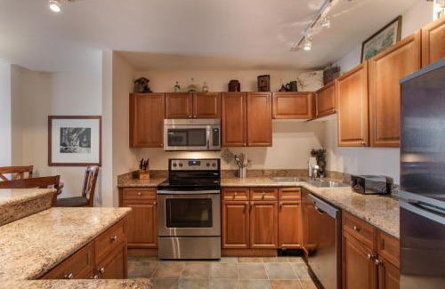 Winter Park Apartment | Roomy Zephyr Mountain Lodge Condo with Perfect Slope View from Balcony condo