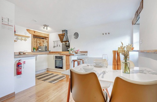 Torpoint Cottage | Roosters Rest - UK48255