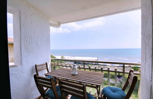 Castiglione della Pescaia House | Rosanna sea view terrace and 2 parking spaces