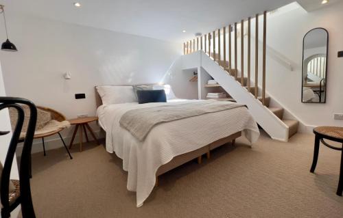 Broadstairs House | Rosa - Joss Bay