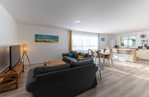 Ploudalmezeau Apartment | ROSCAROC ENEZ HIR - Charming T4 near to the beach