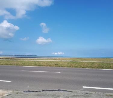 Hirel Apartment | Rose by the sea - Beach front sea views