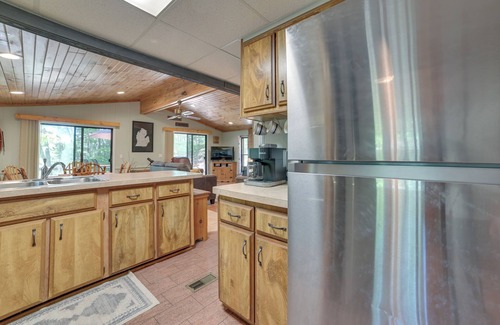 Rose City Cabin | Rose City Cabin w/Fire Pit & Lake Access