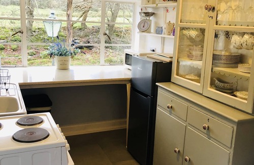 Beddgelert Cottage | Rose Cottage Beddgelert Set on the Banks of the River Colwyn Snowdonia