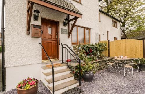 Kendal House | Rose Cottage