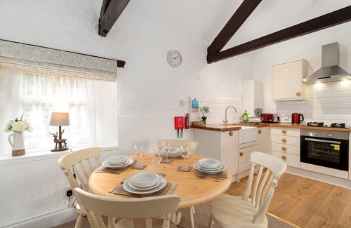 Paignton Apartment | Rose Cottage in Marldon, Paignton, Devon