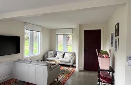 Puketapu House | Rose Cottage