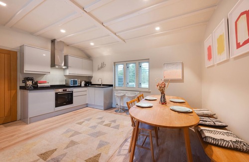 Saxmundham House | Rose Farm Barn - Two Bedroom House, Sleeps 4