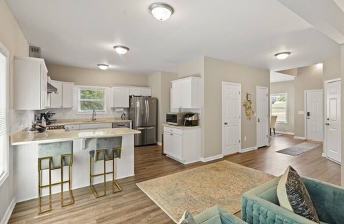 Athens Apartment | Rose Haven: Peaceful in Athens