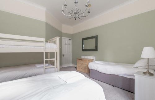 New Town Apartment | Rose Street Residence