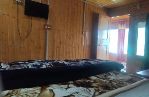 Srinagar House | Roseland Cottage, Gulmarg
