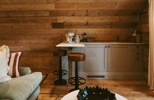 Mortimer West End Cottage | Rosemary Pyggy - Luxury Cottages
