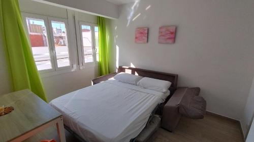 Roses Town Center Apartment | Rosesapparts Onamar & Parking