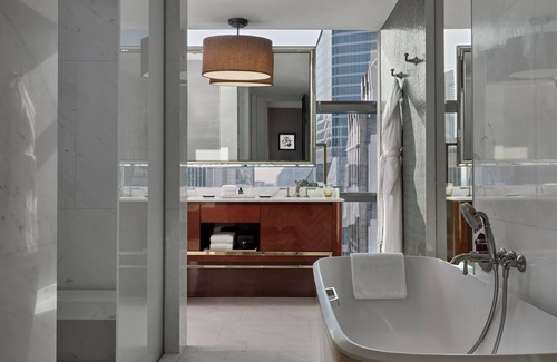 Ploenchit Hotel | Rosewood Bangkok