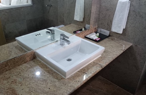 Bengaluru Hotel | Rosewood International Hotel