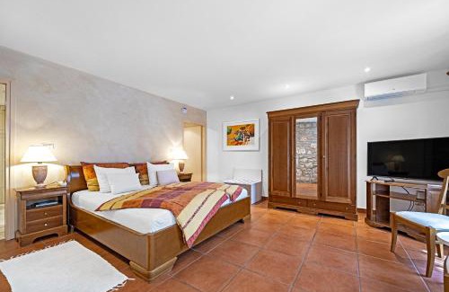 Smoljanci Bed & Breakfast | Rosmarinus