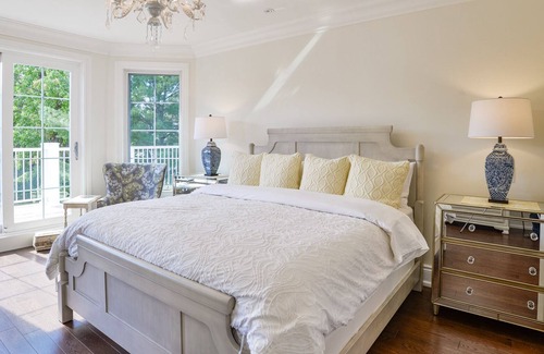 Rosseau Villa | Rosseau's Northern Landing- LUXURY WATERFRONT