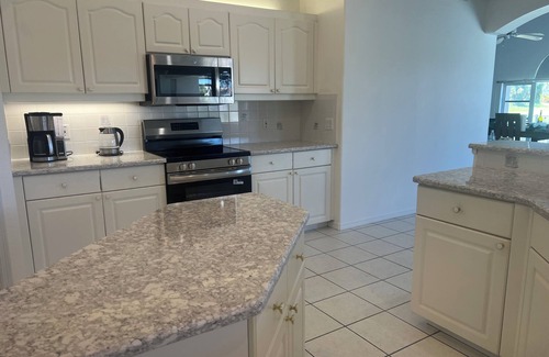 Long Meadow House | Rotonda Family Retreat - Panoramic Canal Views