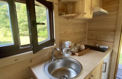 Digoin House | Roulotte "cecile" Pour un Séjour Atypique en Roulotte